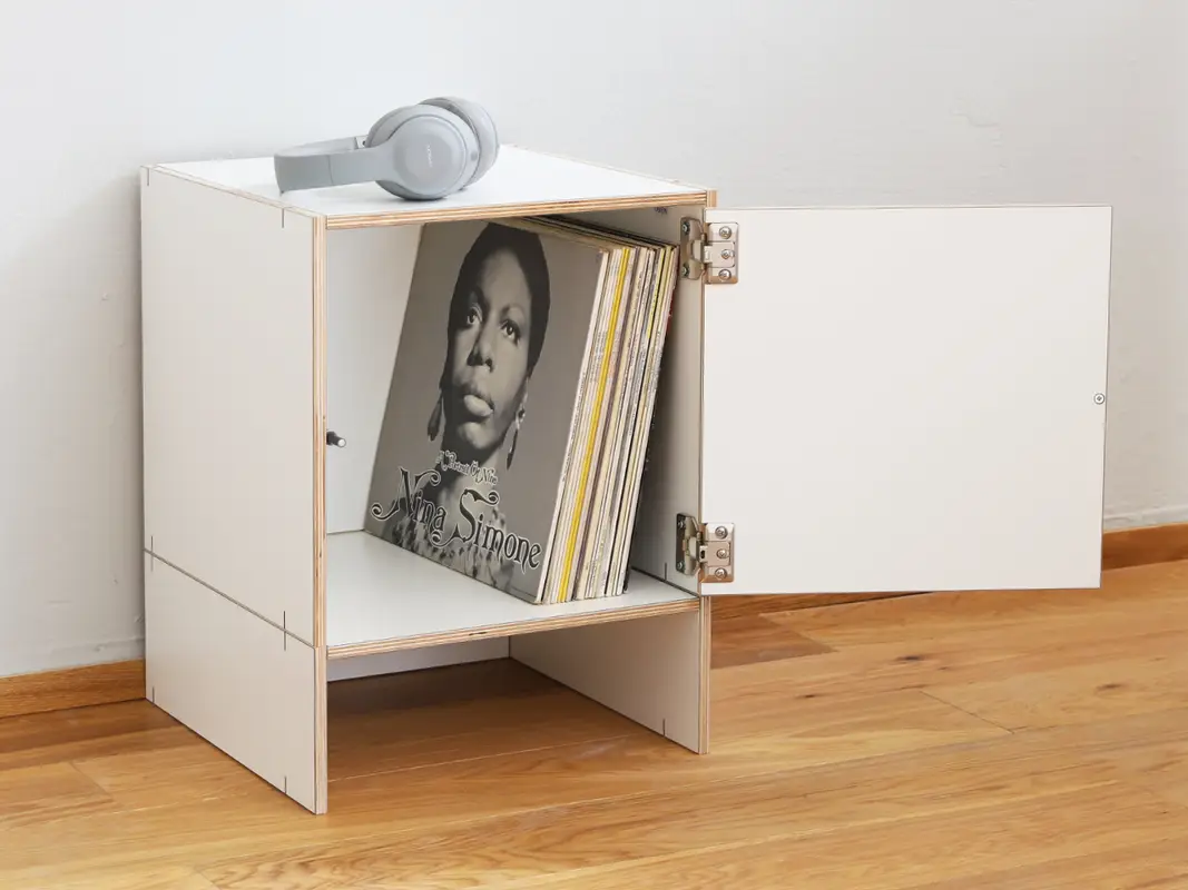 Sockelmodul mit Modul 36cm hoch und 38cm tief und Holztür